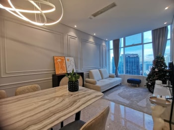 staycation sky suites