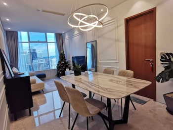 staycation sky suites