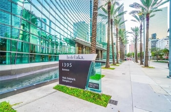 brickell floor 31 sea view free parking by palermo home