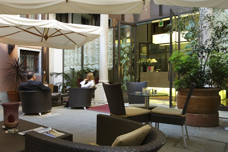 liassidi palace hotel