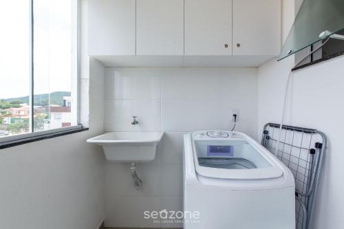 modern apt w barbecue 600m from the beach com305