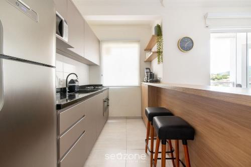 modern apt w barbecue 600m from the beach com305