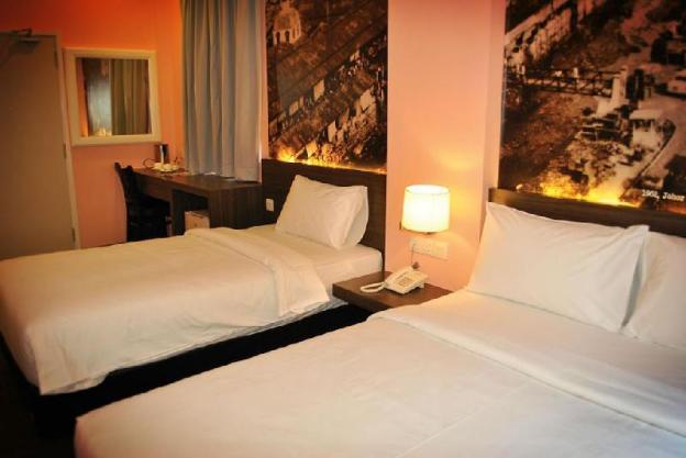 the grand jade hotel
