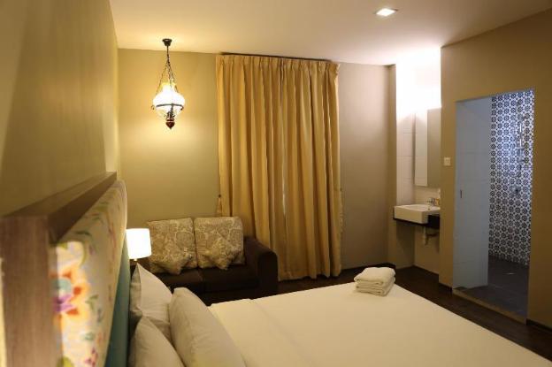 the grand jade hotel