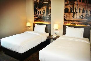 the grand jade hotel