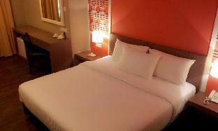 the grand jade hotel