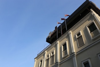the grand jade hotel