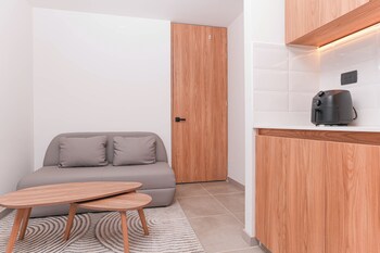 metropolitan living by housy