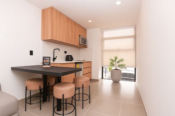 metropolitan living by housy