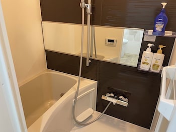 hw hills komagome 401