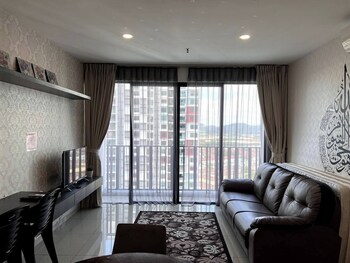 icity luxury condo by smarthome