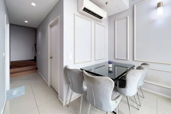 icity luxury condo by smarthome