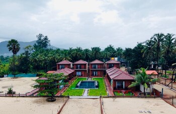 shivani sunset bay beach resort