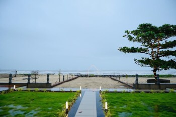 shivani sunset bay beach resort