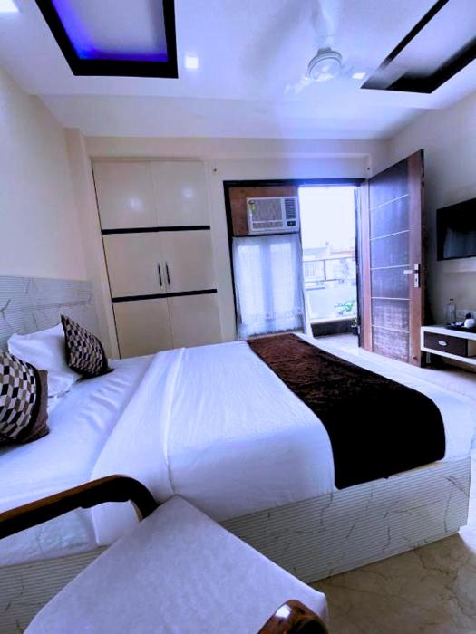 cassava stay