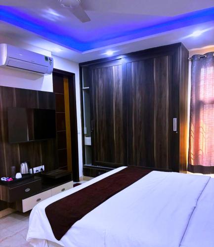 cassava stay
