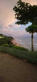 hillview beach resort