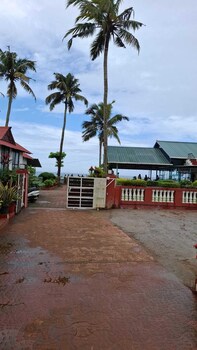 hillview beach resort