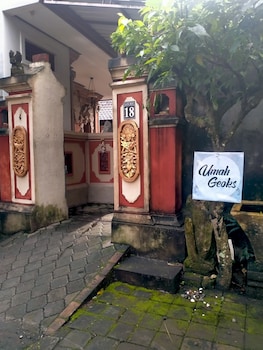 Umah Geoks,,3 star