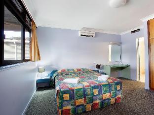 Vale Hotel,Cluden>>Aitkenvale,3 star