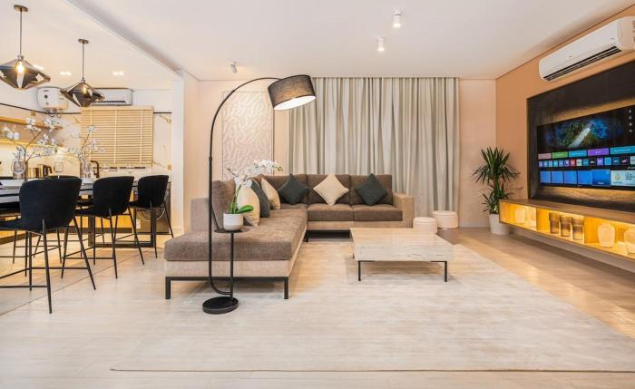 a spacious 2 br property with luxury details