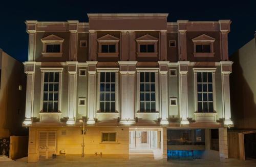 a spacious 2 br property with luxury details