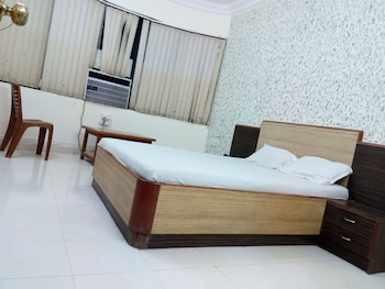 hotel sai samrat inn