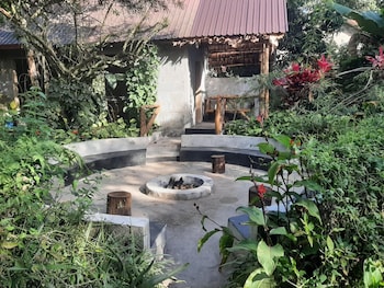 furahia eco inn