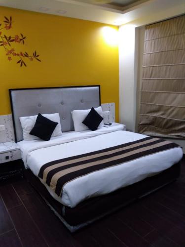 pitrashish only suite