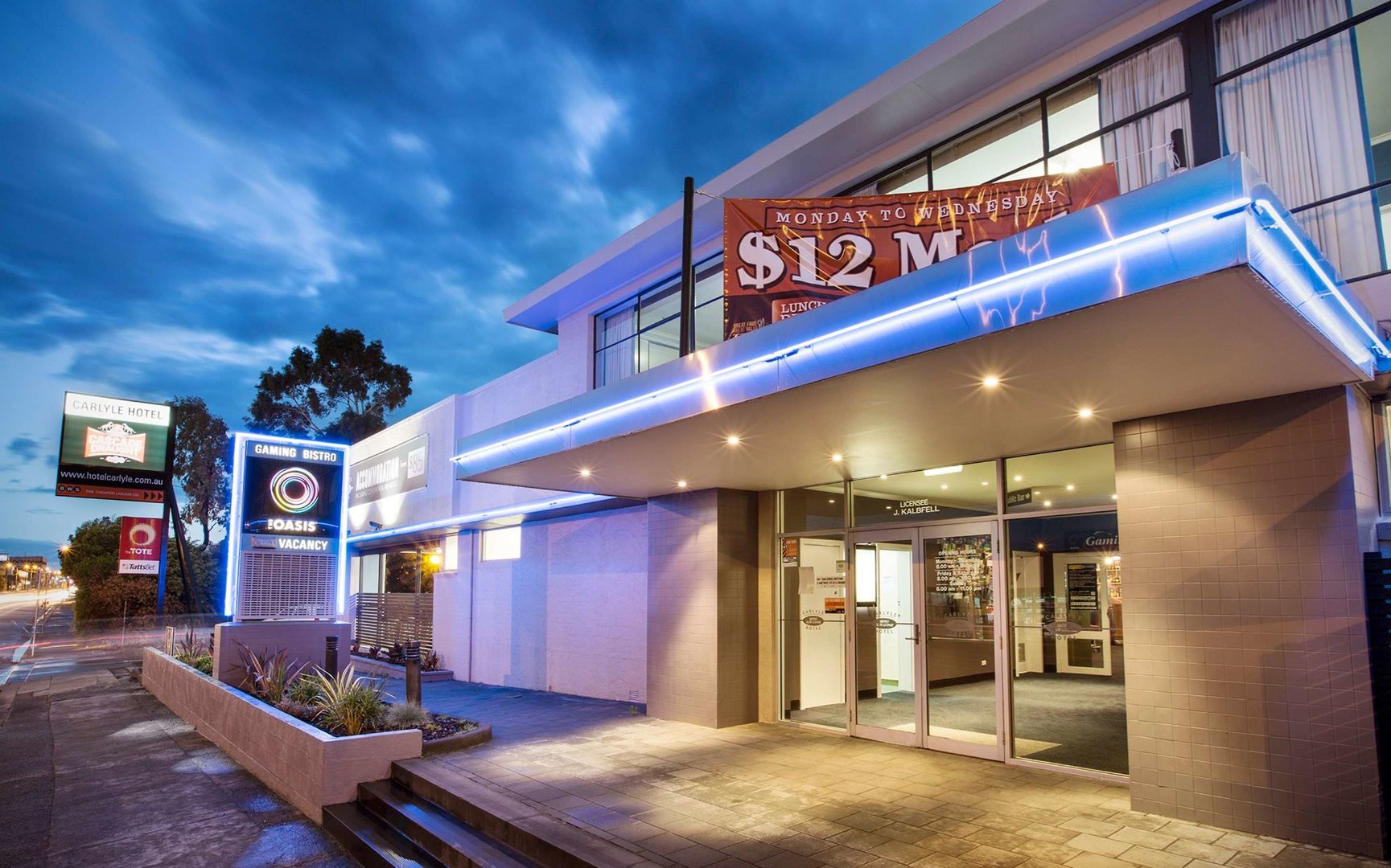 nightcap at carlyle hotel