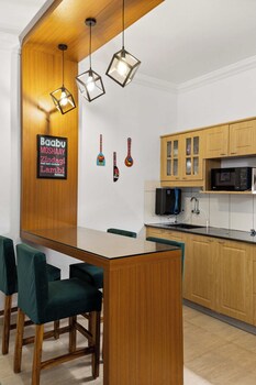 goan hideaway cuatro