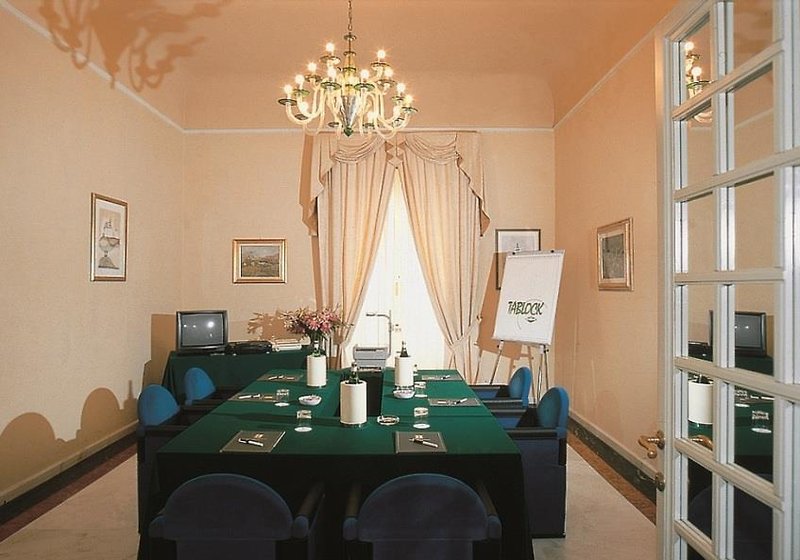 hotel plaza e de russie