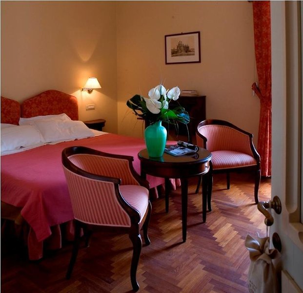 hotel plaza e de russie