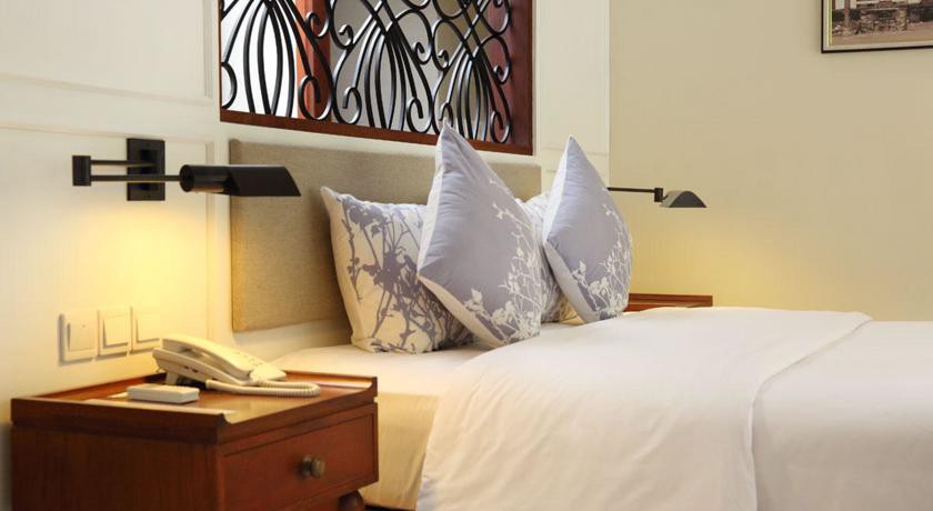 seminyak lagoon all suites hotel