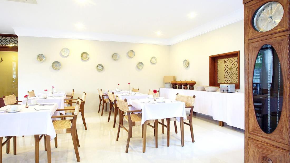 seminyak lagoon all suites hotel