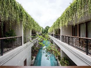 seminyak lagoon all suites hotel