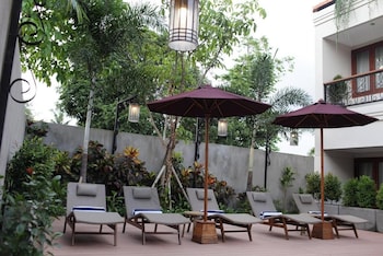 seminyak lagoon all suites hotel