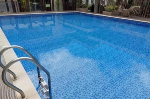 romantic purple 1 bedroom 5 8 pax in cdo