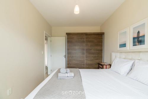apartment w barbecue 450m from the beach rci0201