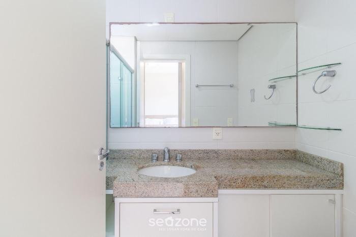 comfortable and well located apt rak0331