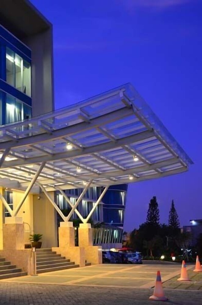 emersia hotel and resort