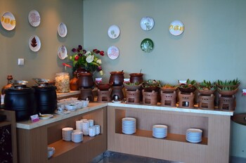 emersia hotel and resort