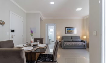 2 bedroooms apt w bbq 500m from the beach pts0101