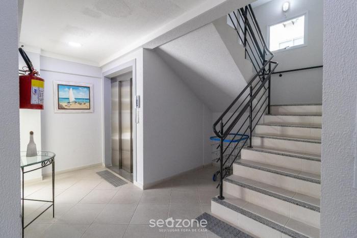 2 bedroooms apt w bbq 500m from the beach pts0101