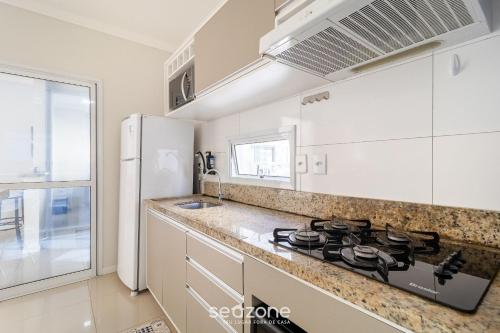 2 bedroooms apt w bbq 500m from the beach pts0101
