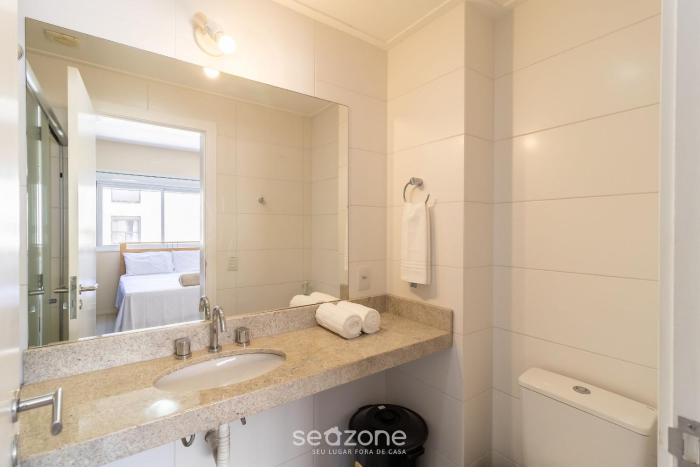 apt with private barbecue and pool pea1301