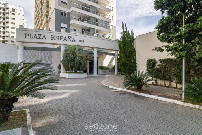 apt with private barbecue and pool pea1301