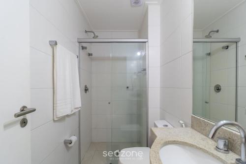 apt with private barbecue and pool pea1301