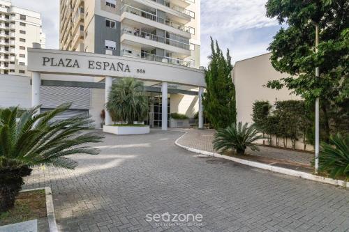 apt with private barbecue and pool pea1301