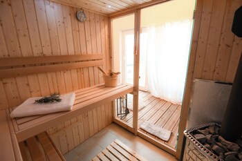 Tweet Apartments,,3 star